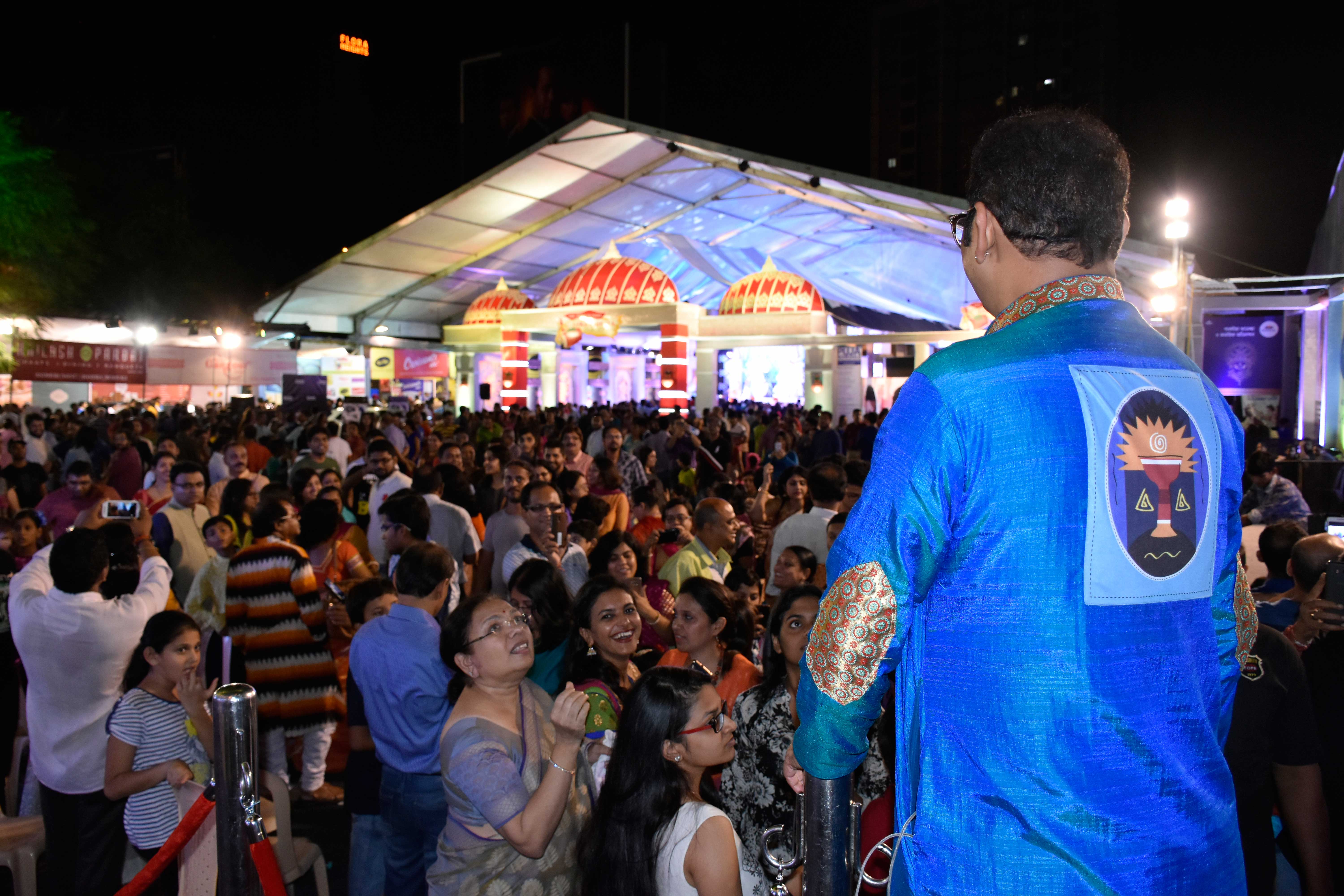 ABHIJEET AND LOKHANDWALA DURGA PUJA, MUMBAI